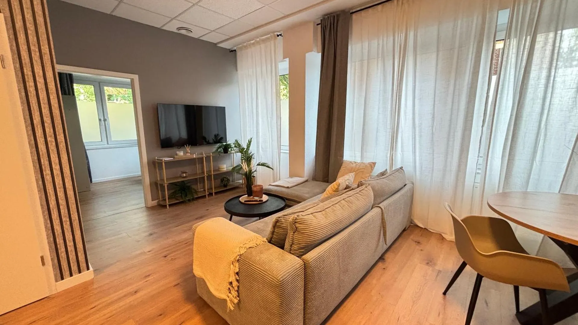 160Qm - 6 Zimmer - Parkplatz - Zentrum - Mallibase Apartments ハノーファー